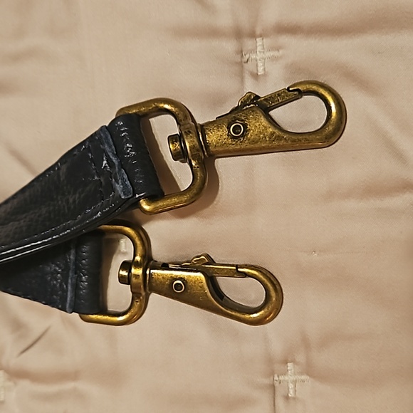 The Wanderers Travel Co "Santorini" Navy Leather NWT Xbody (from Australia) - Picture 11 of 17